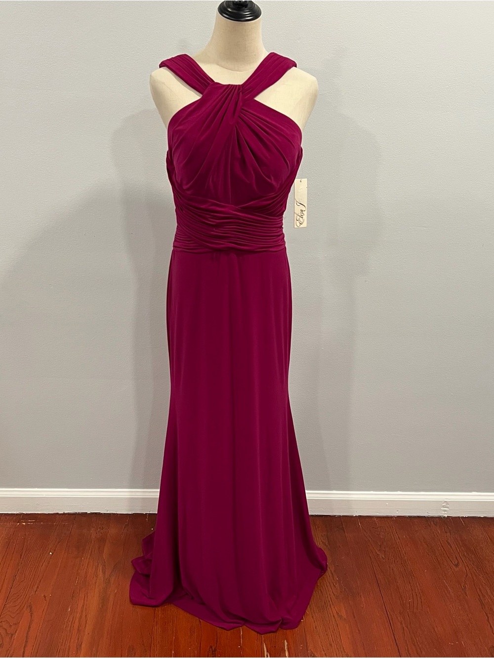 Eliza J Elegant Fuchsia Halter Neck Cross-Strap Evening Gown Size 8 - Reemoly